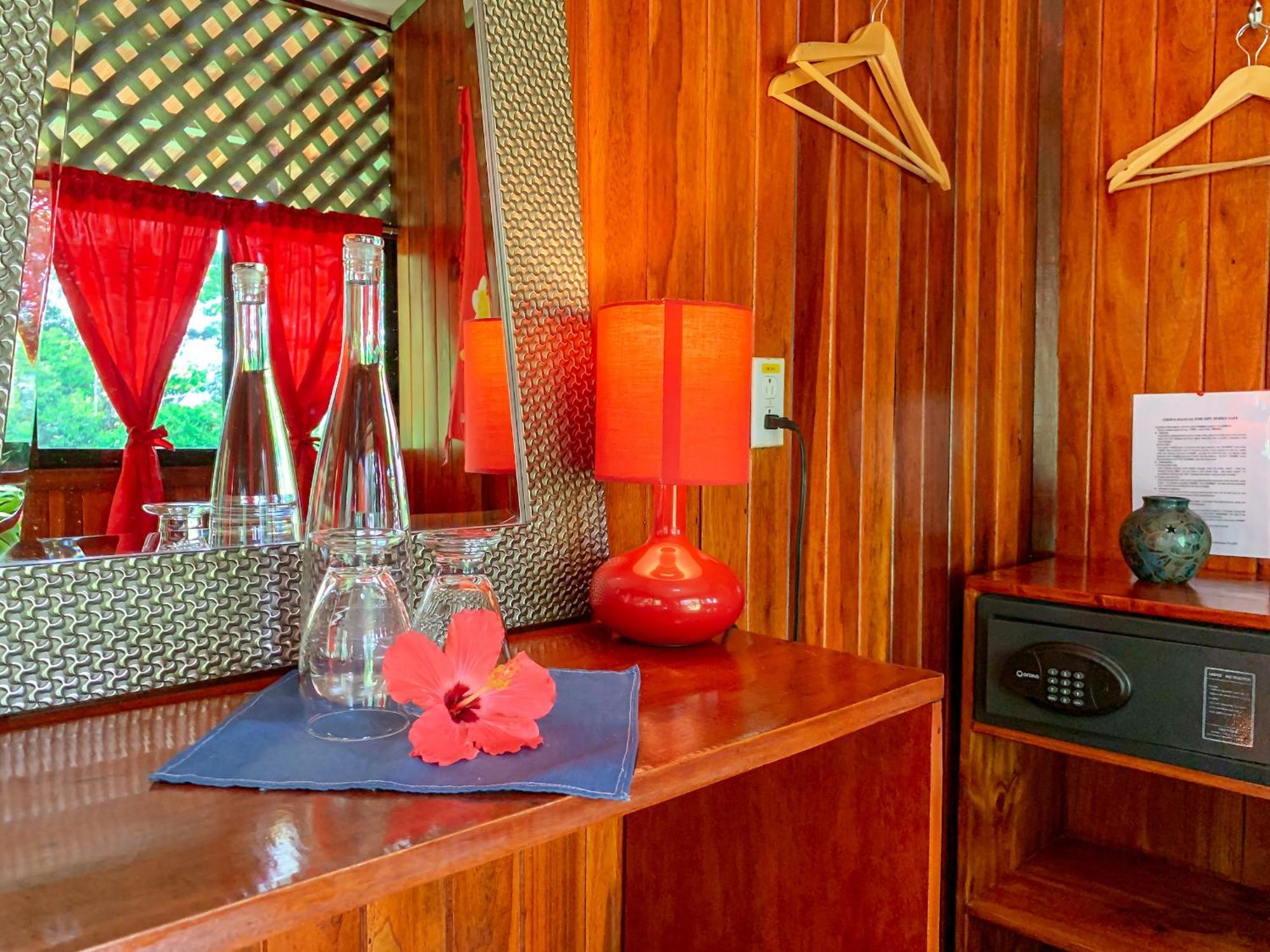Las Caletas Lodge Drakes Bay Quarto foto